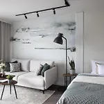 New #madalinskiego57 - Center, New Bulding, 2 Bedrooms, 2x Double Beds And A Fold-out Sofa, Separate Kitchen, Air Conditioning, Balcony, Underground Parking, Self Check In 24h, Internet, Netflix, Coffee Machine, Washing Machine,1 Km To The Railw Apartment