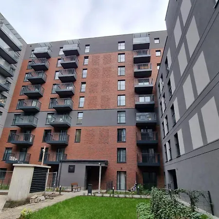 #Madalinskiego57 - City Center, New Bulding, 2 Bedrooms, 2X Double Beds And A Fold-Out Sofa, Separate Kitchen, Ac, Balcony, Free Underground Parking, Self Check In 24H, Internet, Netflix, Coffee Machine, Washing Machine,1Km To The Railway, For Non-Sm * ヴロツワフ
