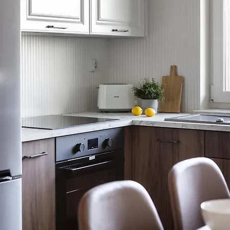 New #madalinskiego57 - Center, New Bulding, 2 Bedrooms, 2x Double Beds And A Fold-out Sofa, Separate Kitchen, Air Conditioning, Balcony, Underground Parking, Self Check In 24h, Internet, Netflix, Coffee Machine, Washing Machine,1 Km To The Railw Apartament *