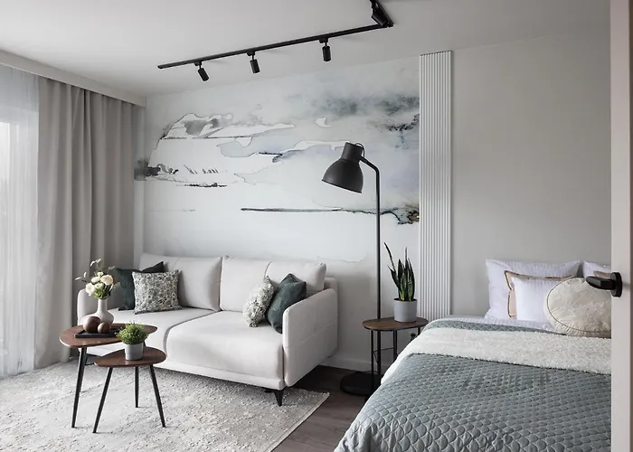 New #madalinskiego57 - Center, New Bulding, 2 Bedrooms, 2x Double Beds And A Fold-out Sofa, Separate Kitchen, Air Conditioning, Balcony, Underground Parking, Self Check In 24h, Internet, Netflix, Coffee Machine, Washing Machine,1 Km To The Railw Apartmán