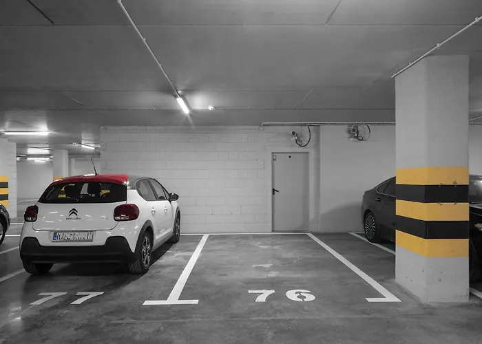 Apartment New #madalinskiego57 - Center, New Bulding, 2 Bedrooms, 2x Double Beds And A Fold-out Sofa, Separate Kitchen, Air Conditioning, Balcony, Underground Parking, Self Check In 24h, Internet, Netflix, Coffee Machine, Washing Machine,1 Km To The Railw Wroclaw